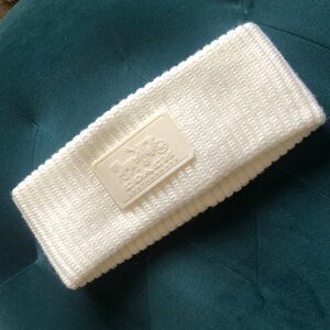👩‍🦰 👩🏾 COACH Knit Headband Warmer NWOT